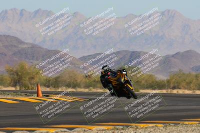 media/Nov-06-2022-SoCal Trackdays (Sun) [[208d2ccc26]]/Turn 14 (930am)/